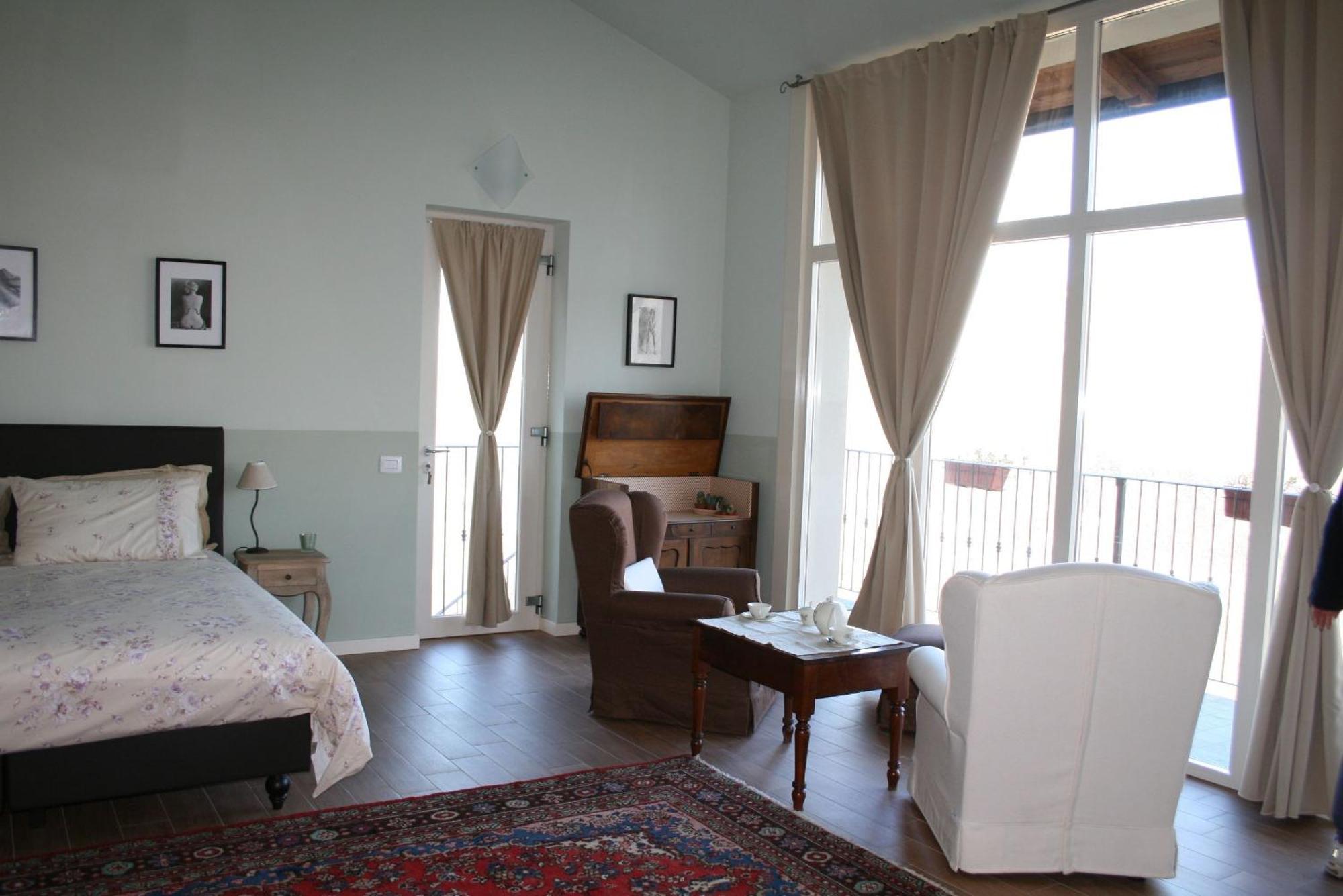 B&B Mario & Mario Trezzo Tinella Luaran gambar