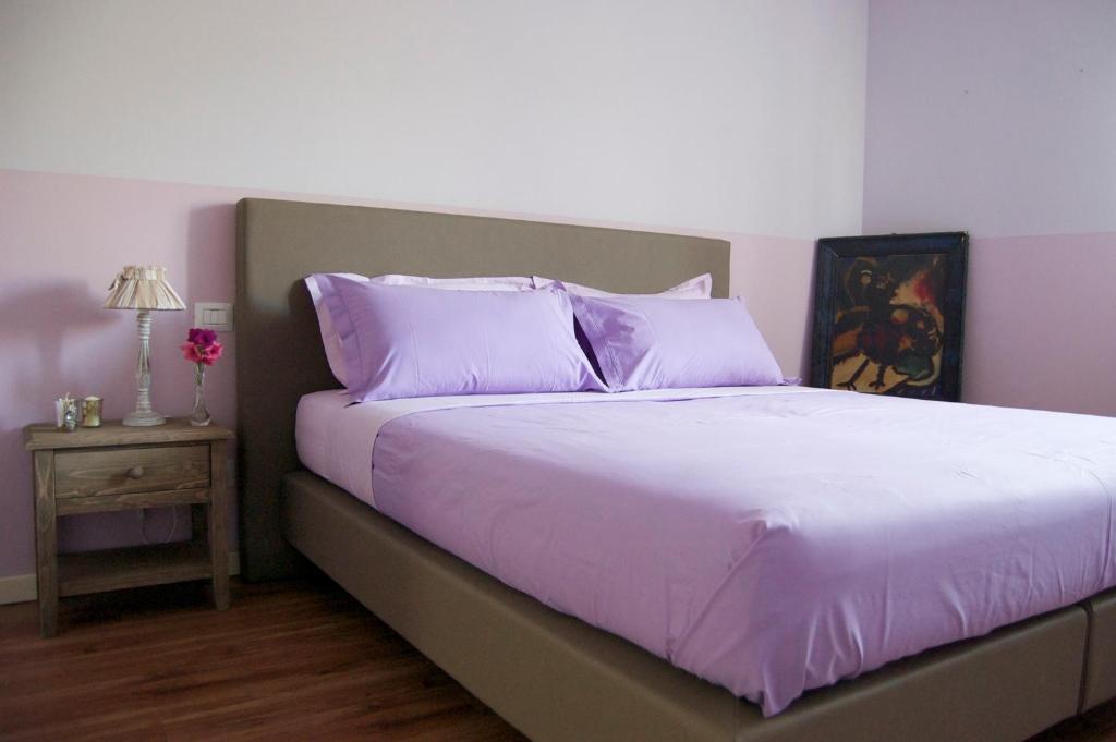 B&B Mario & Mario Trezzo Tinella Bilik gambar